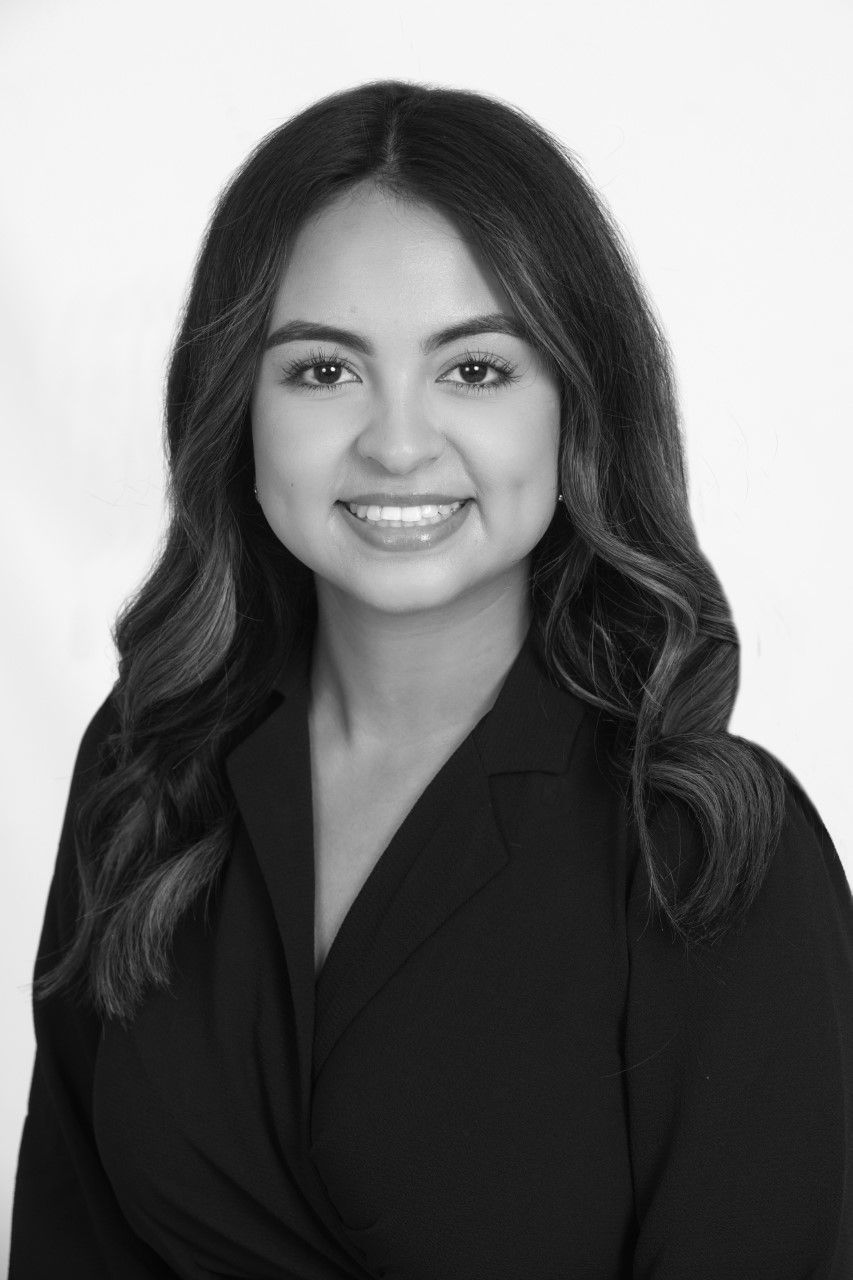 Meet Yaneli Delgado john greene Realtor